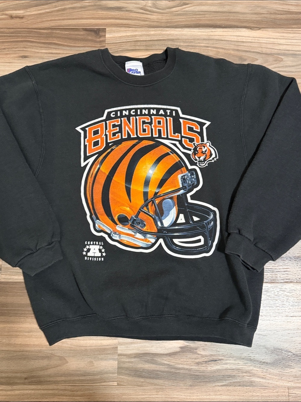Vtg. 90s Pro Player Cincinnati Bengals NFL Crewneck Football Sweatshirt Men’s M